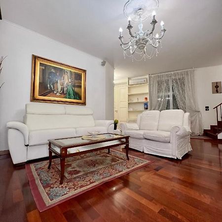 Casa Vacanze Maridy Napoli Eksteriør billede