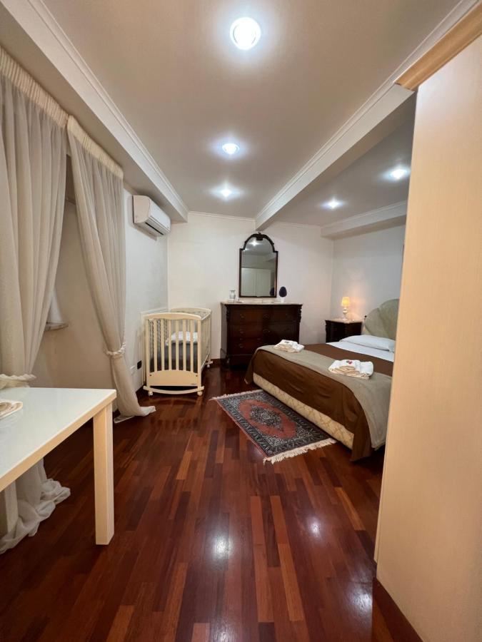 Casa Vacanze Maridy Napoli Eksteriør billede