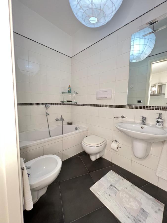 Casa Vacanze Maridy Napoli Eksteriør billede