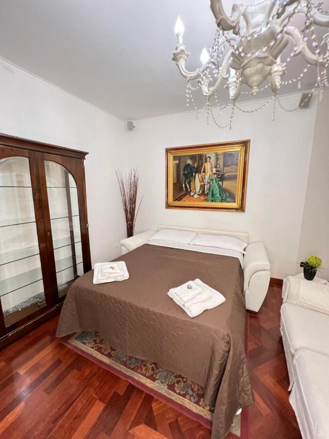 Casa Vacanze Maridy Napoli Eksteriør billede